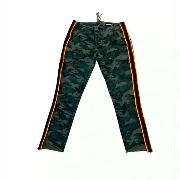 PAM & GELA women’s camouflage pants - Picture 3 of 10